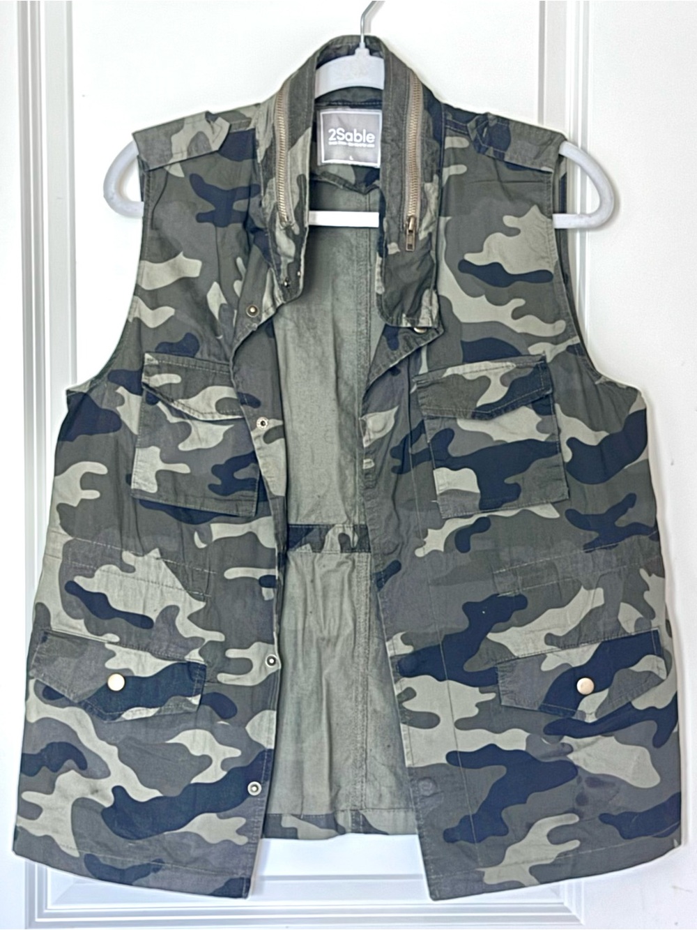 2Sable Women’s Green Camouflage Utility Vest